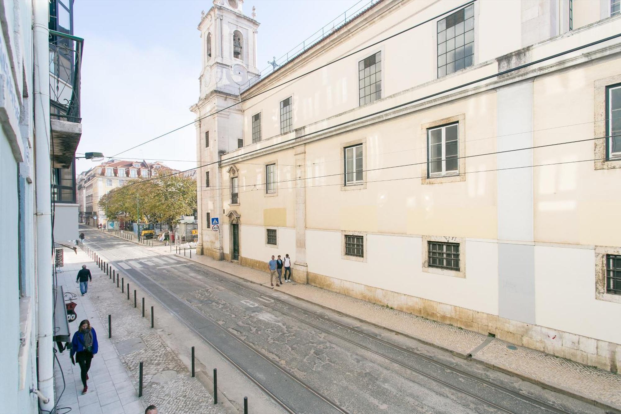 Cozy Apartment In Amazing Location! Lisboa Exterior foto